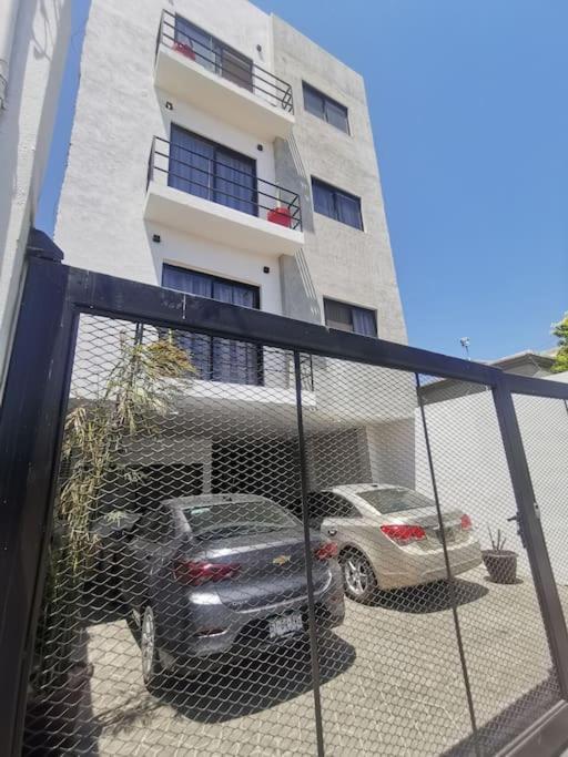 Maar Estudios 6, A 2 Cuadras Del Malecon De La Paz Exterior photo